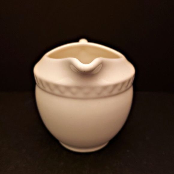 Gail Pittman Creamer Cream Pitcher Southern Living Hospitality Ivory Discontinue - Picture 2 of 12